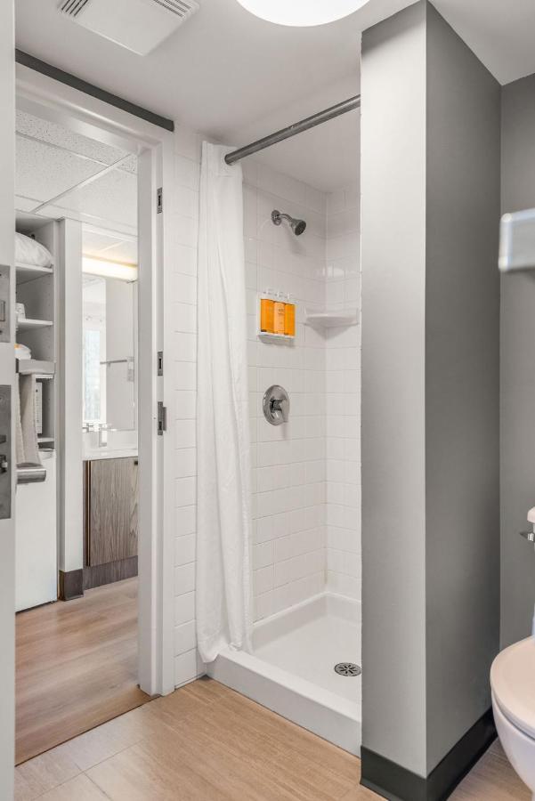 Ywca Hotel Vancouver Bagian luar foto